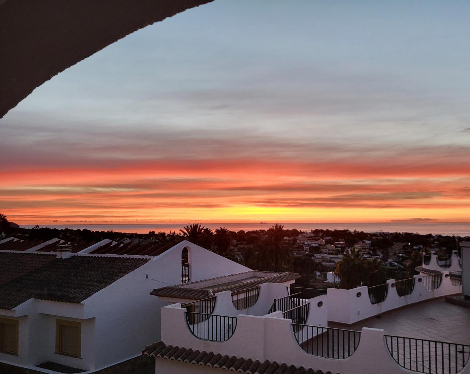Casa Sunrise - Costa Blanca House With Rooftop, Swimming Pools And Panoramic Sea And Calpe Views Ngoại thất bức ảnh