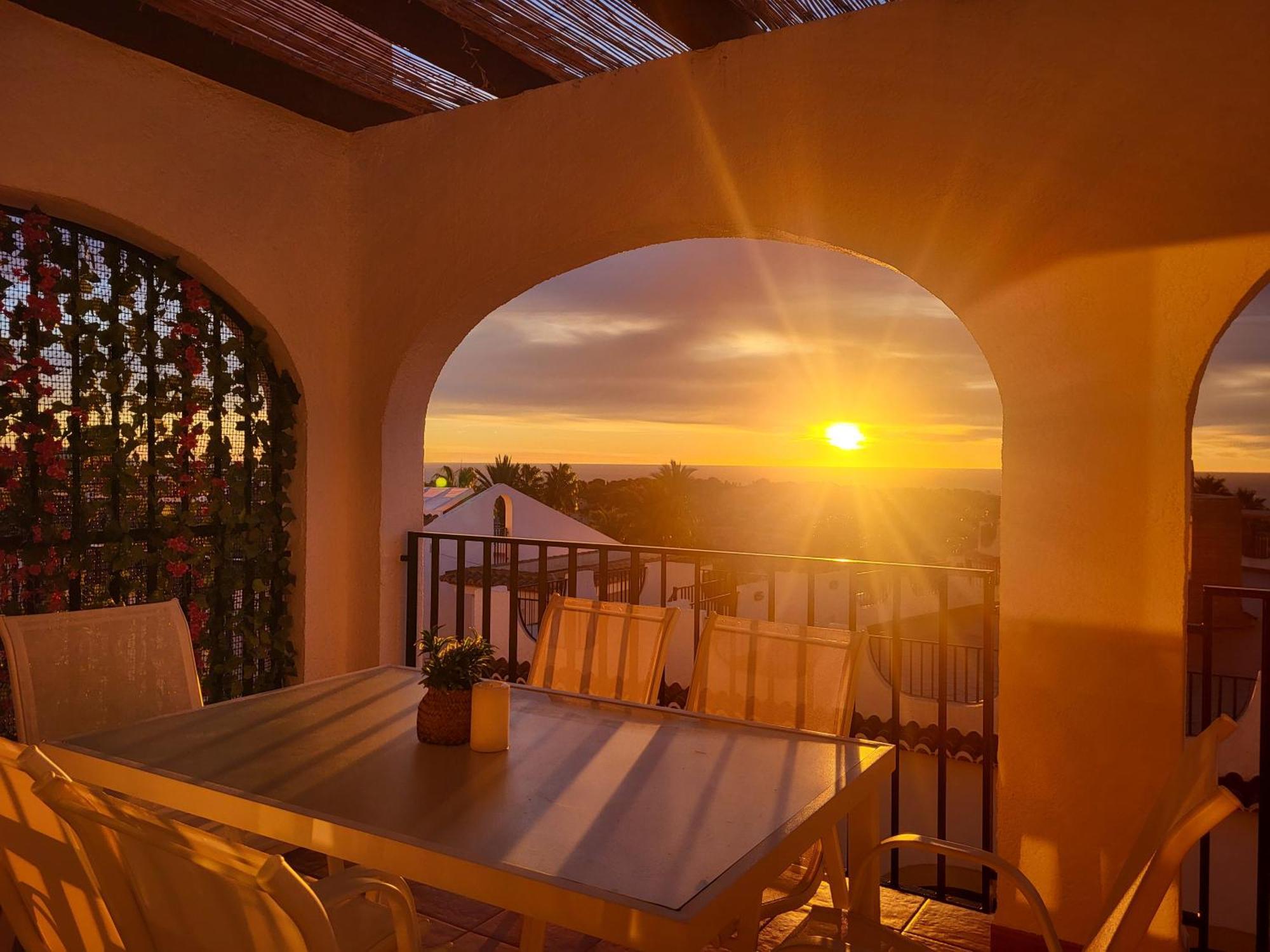 Casa Sunrise - Costa Blanca House With Rooftop, Swimming Pools And Panoramic Sea And Calpe Views Ngoại thất bức ảnh